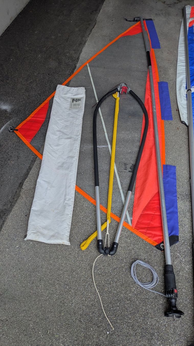 Tavole da surf e di nuoto: Beginner Windsurfset Fanatic Viper 75 und 2 Segel – Usato da Birmensdorf ZH venduto da extrachrome 5