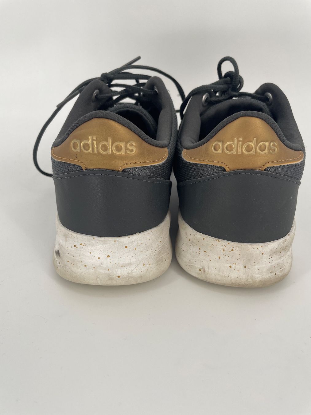 Adidas Scarpe da donna: Adidas Cloudfoam Sneaker Gr. 41 1/2 – Usato da Auenstein venduto da moin. 2