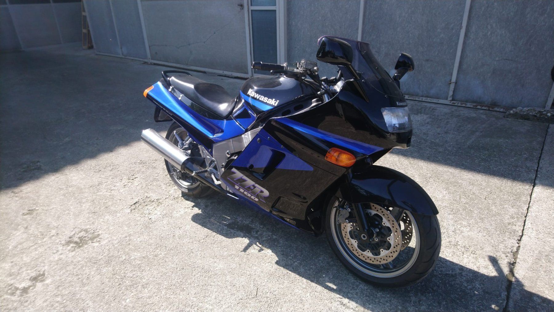 Kawasaki Strada: Kawasaki ZZ-R 1100 – Usato da Arbon venduto da Marlyse2