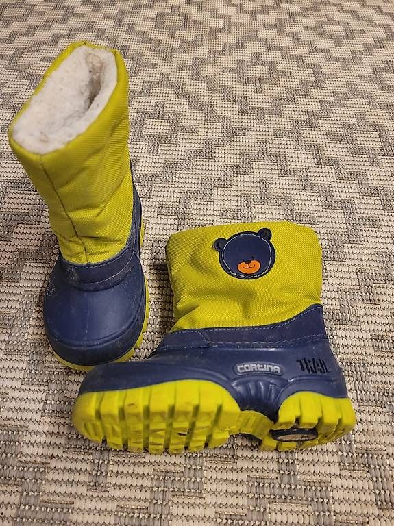 Scarpe per ragazzi: Winterstiefel Gr. 22 – Usato da Windisch venduto da roumetm