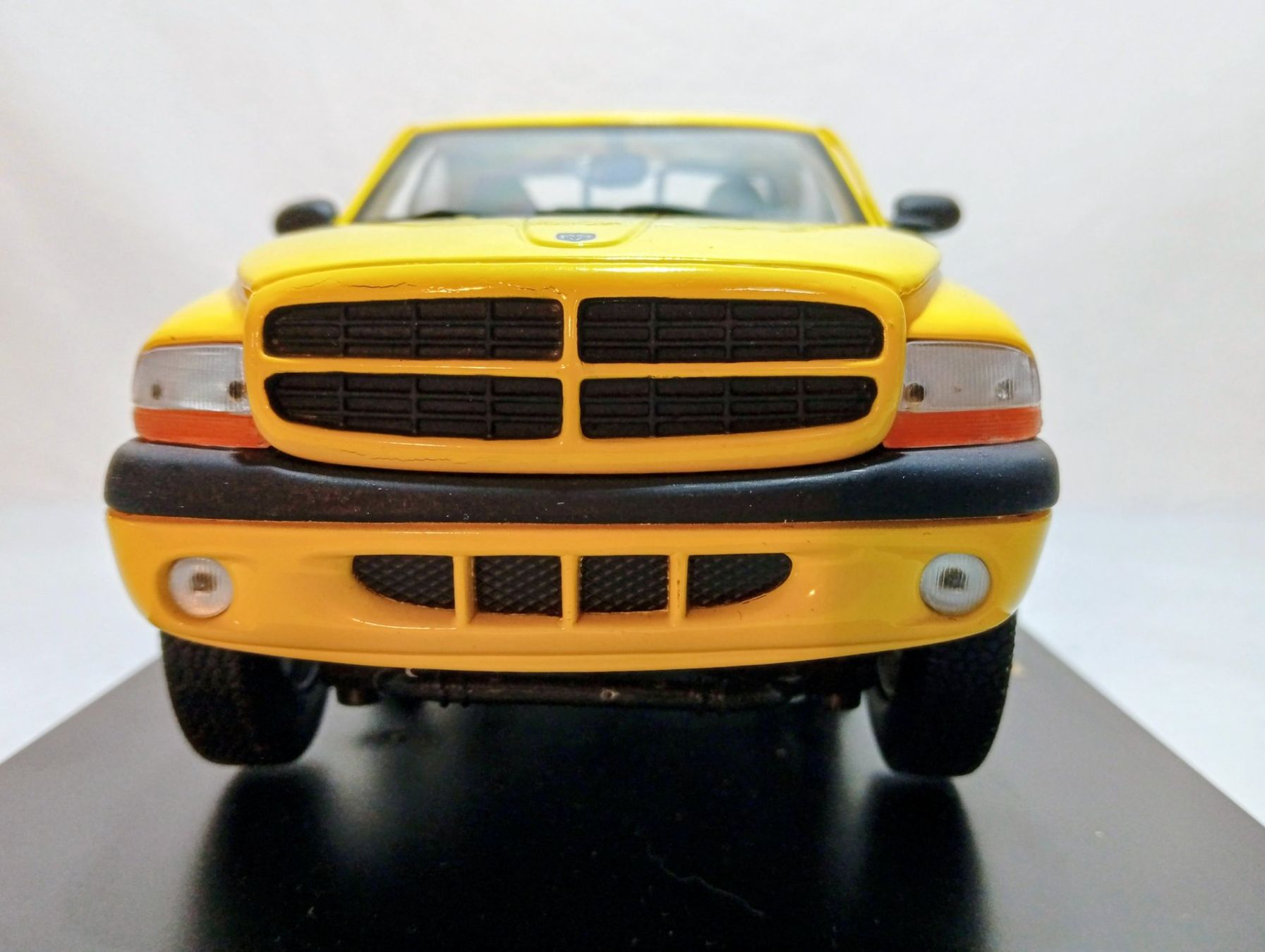 Dodge Voitures modèles: Dodge Dakota  R/T – Neuf (Voir description) à Huttwil par Secondtrain 2