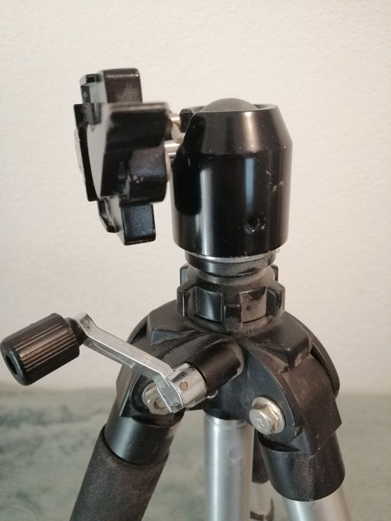 Treppiedi & Teste: Kamerastativ Braun 5000 bis 1.5 M für Fotografie und Filme – Usato da Langendorf venduto da alv_nx6j 2