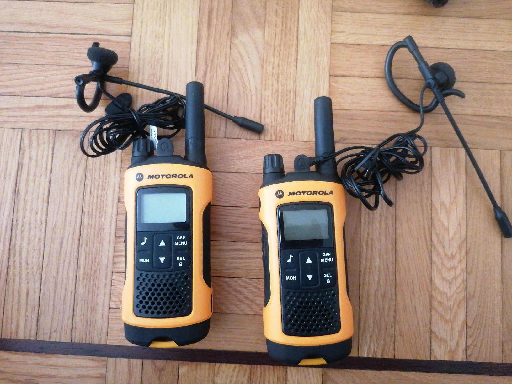 Motorola Funktechnik: Motorola Walkie – Gebraucht aus Lausanne von Frankenstein 4