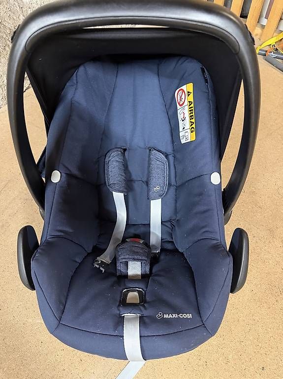 Maxi-Cosi Seggiolini per auto: Maxi Cosi Kindersitz – Usato da Basel venduto da pau_96mv 1