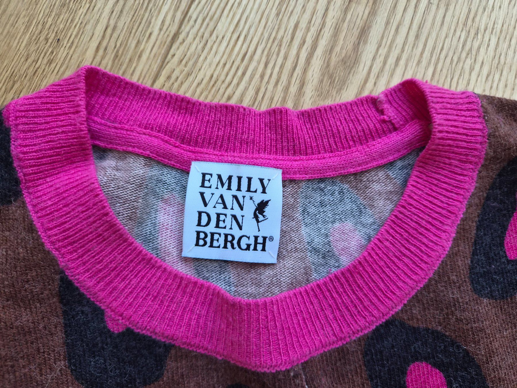Pullover & Sweatshirts: Damen Pullover braun pink mit Leopardenmuster Gr. 36 – Gebraucht aus Spiegel b. Bern von brand06 3