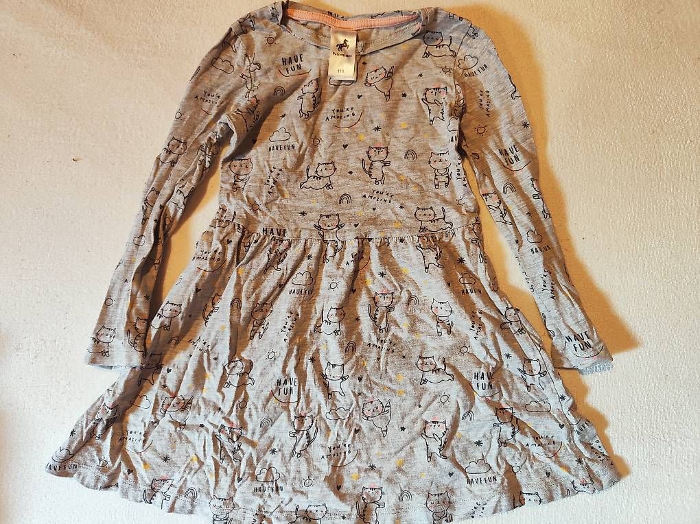 Lotti & Set di vestiti: Diverse Kleider Gr.110/116 – Usato da Zürich venduto da aendiiii