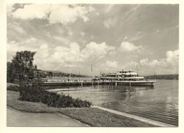 HORGEN Schiffsteg mit Schiff Linth