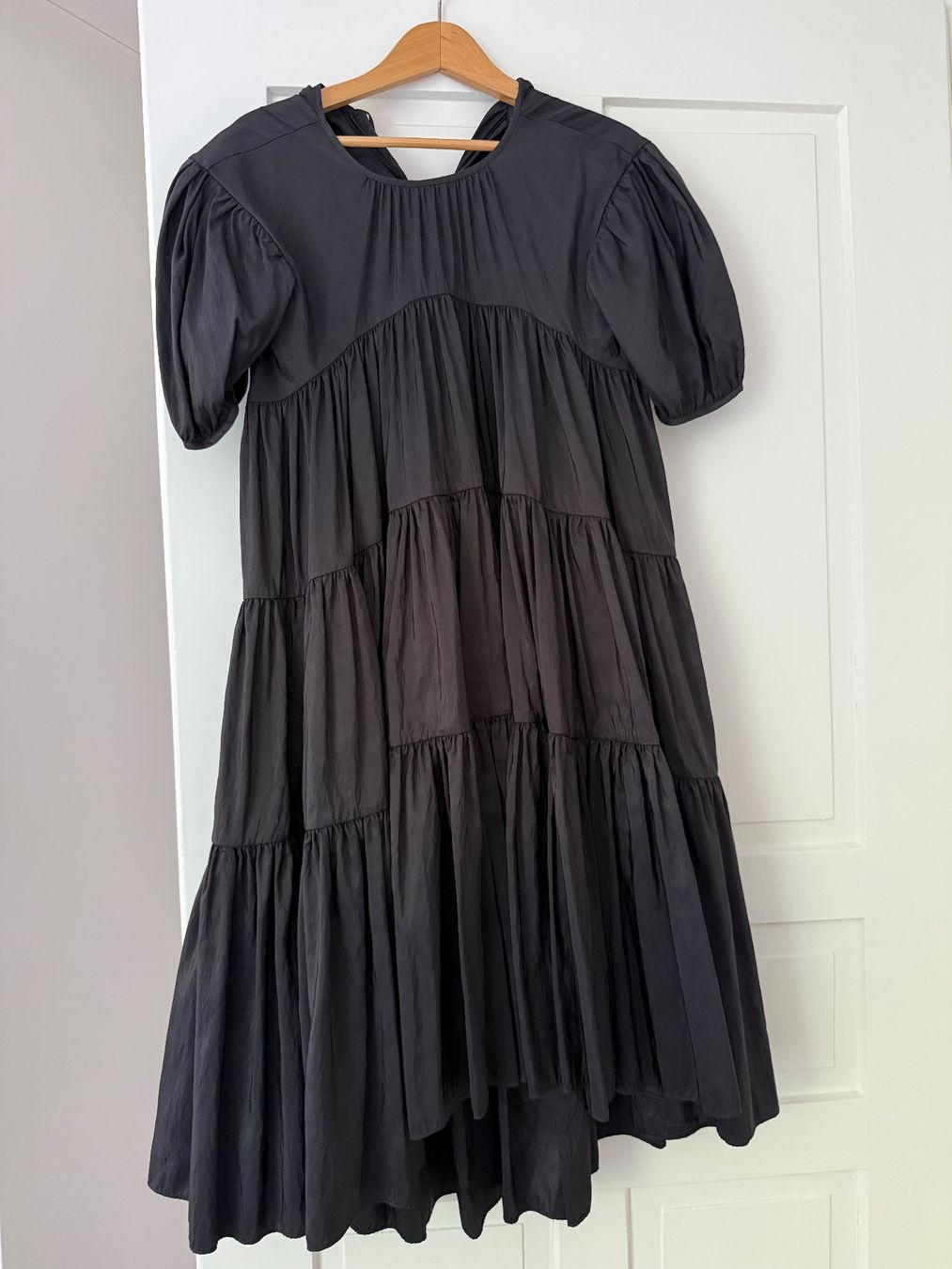 Vestiti: Cecilie Bahnsen Kleid Schwarz – Usato da Zürich venduto da lb6_x22g