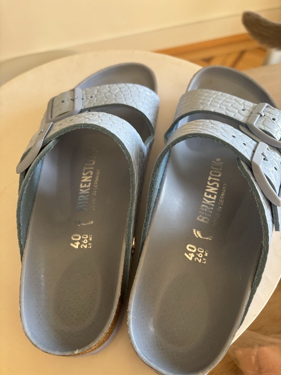 Birkenstock Chaussures femmes: Birkenstock Arizona 40 hellblau – D'occasion à Zürich par charlotte1971 2