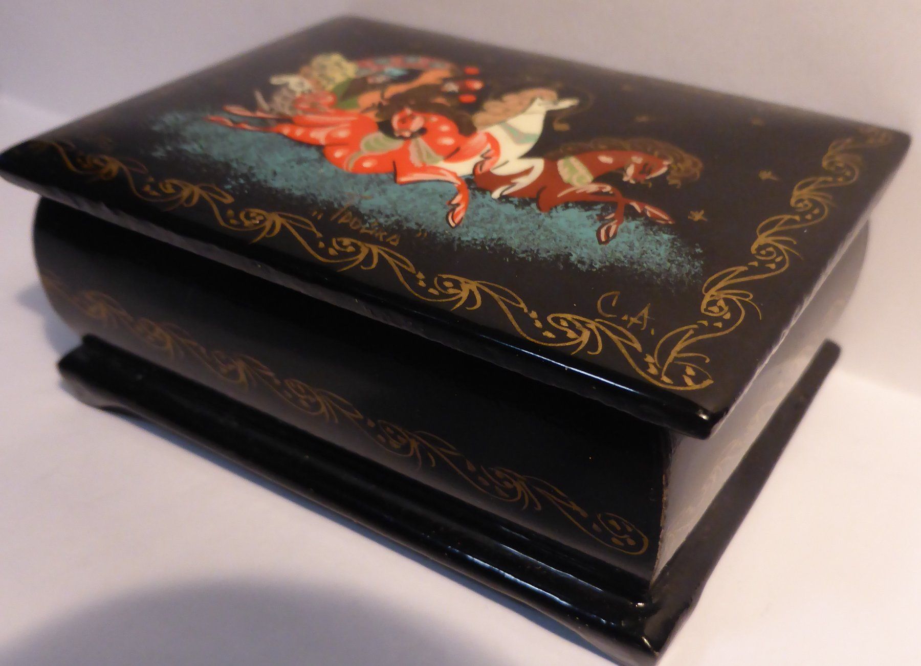 Zuckerdosen: WUNDERSCHÖNE HAND GEMALTE ANTIKE,-GESCHENK-DOSE-7,5 x 5,3 CM – Gebraucht aus Zürich von tritonis 1