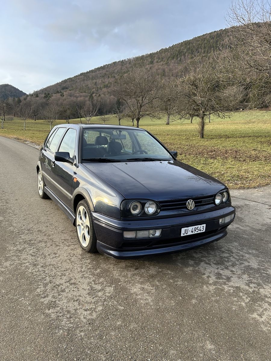 VW Autos: Golf 3 VR6 – D'occasion à Montsevelier par Diego2828