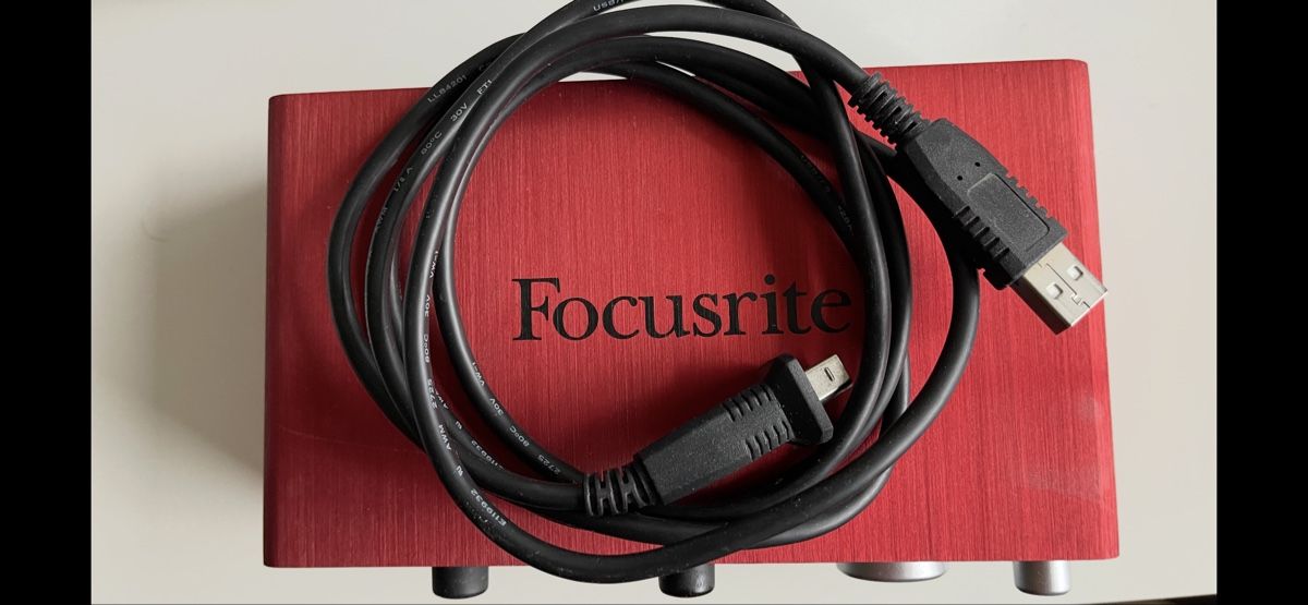 Focusrite Attrezzatura per studi di registrazione: Focusrite Scarlett 2i2 Audio Interface - Top Zustand! – Usato da Pratteln venduto da max_fgw6 3