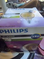 6 Philips Classic LED Globe 8W E27 2200K Neu