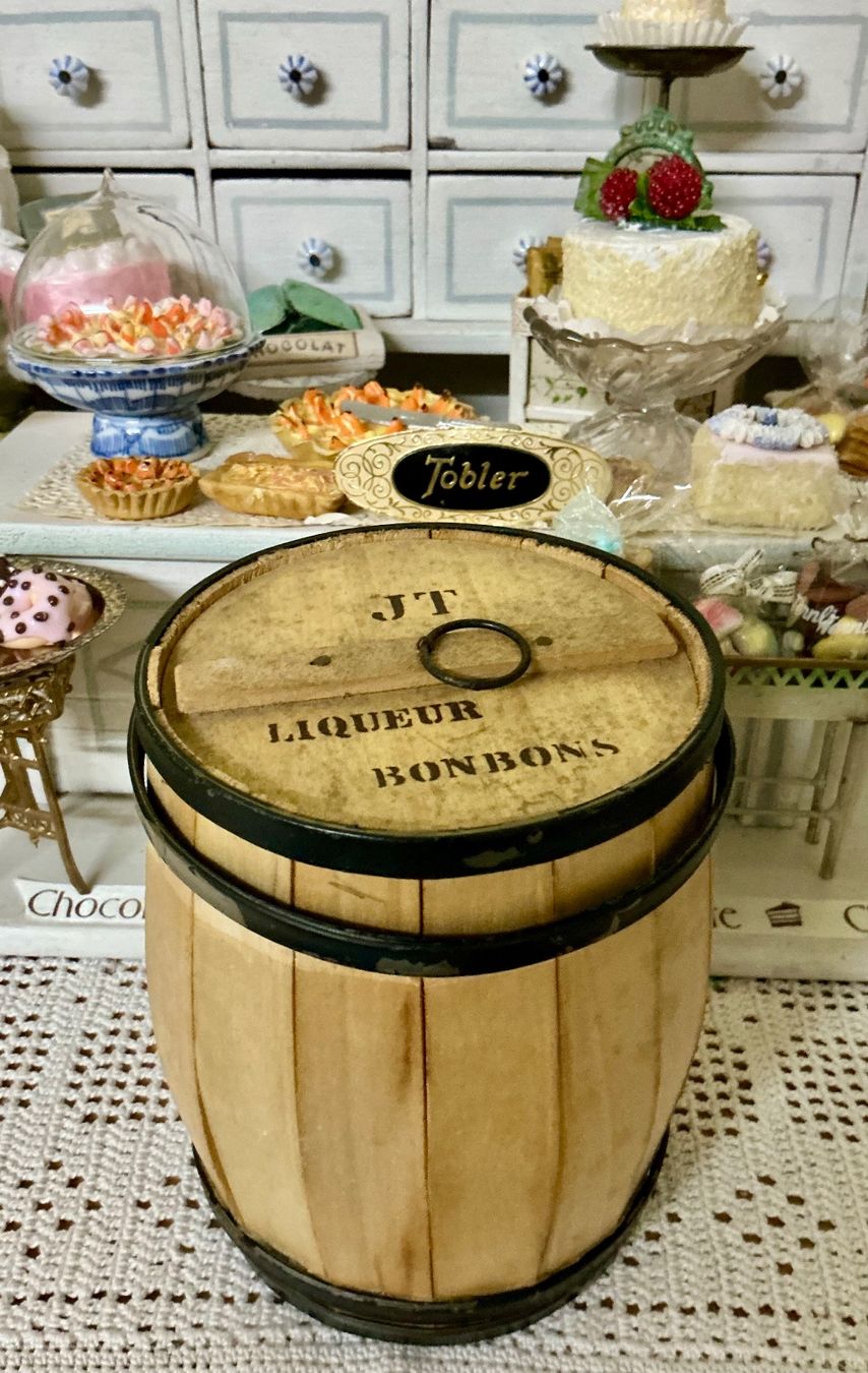 Accessori: ALTES CHOCOLAT TOBLER HOLZFASS – Usato da Zell LU venduto da Silvermemory