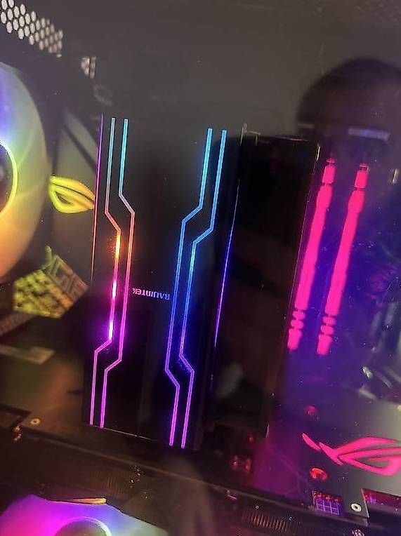 PC: Premium RGB Gaming Pc – Usato da Niederuzwil venduto da LA-Electronics 3