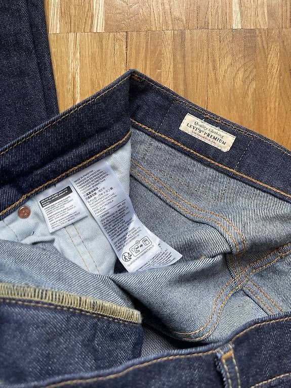 Jeans: Levis 502 Jeans Dunkelblau – Usato da Dübendorf venduto da LeonhardsRicardo 2