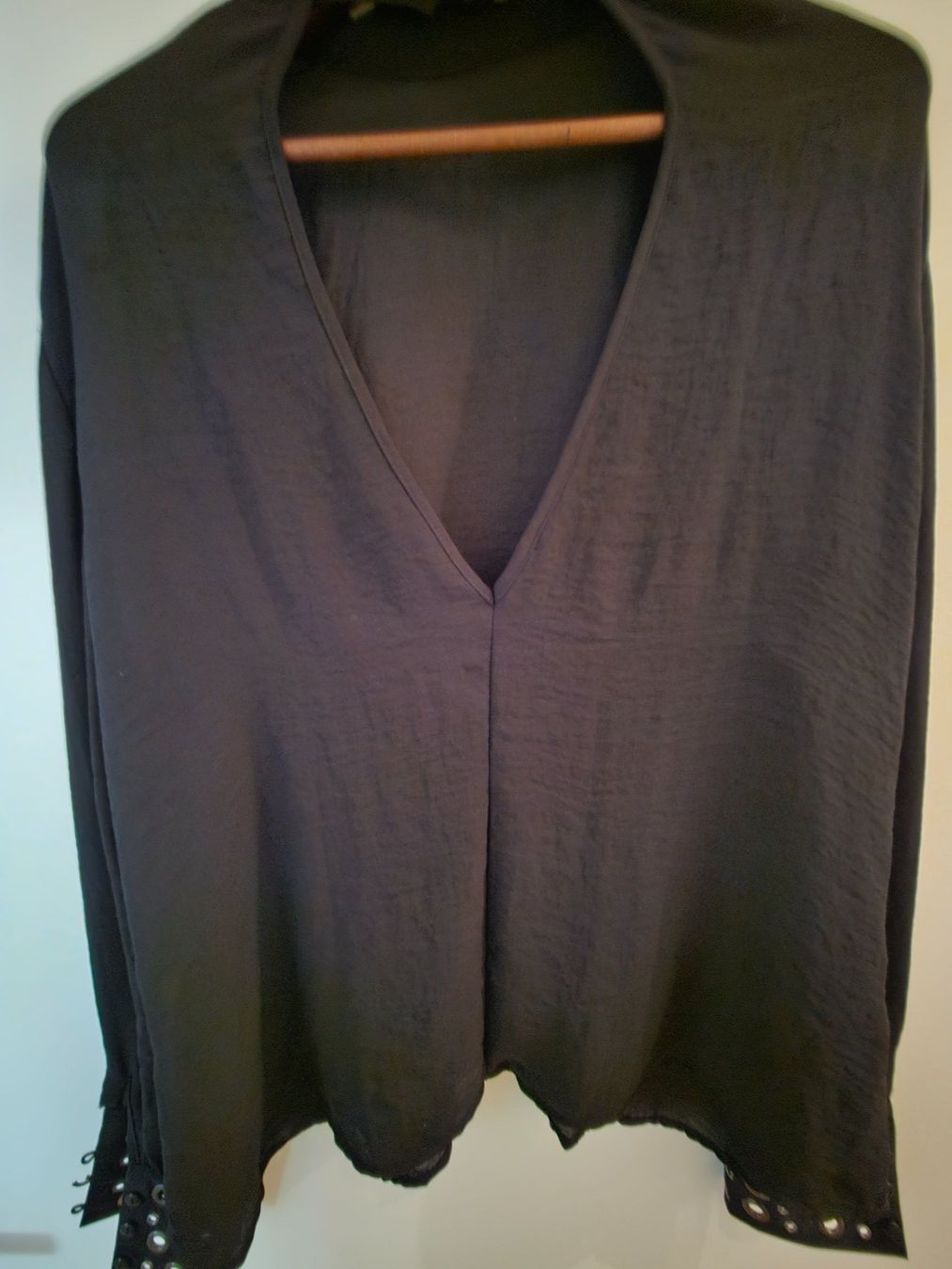 Camicette: Spezielle schwarze Bluse – Usato da Basel venduto da sci_67ms 2