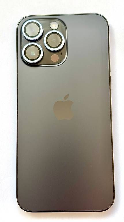 Apple Telefoni cellulari / Smartphones: iPhone 14 Pro Max – Usato da Cham venduto da ErichMazenauer 1