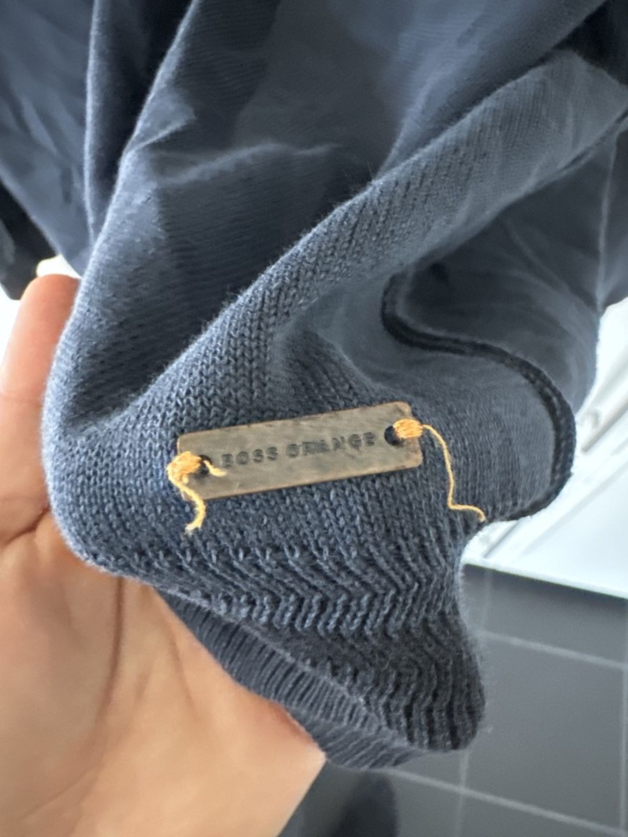 Hugo Boss Giacche: Schöne Hugo Boss Orange Strickjacke – Usato da Zürich venduto da L_12 2