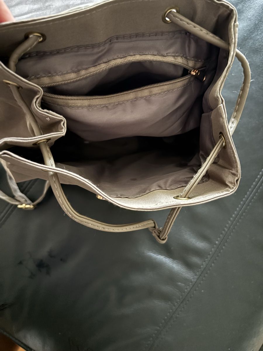Zaini: Eleganter Rucksack / Tasche, Damen  – Usato da Beromünster venduto da msklef 6