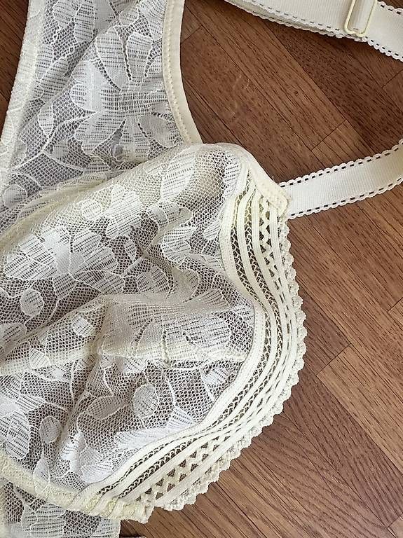 Passionata Sonstige Unterwäsche: BH Grösse 90F Passionata gelb – Gebraucht aus Aarau von von_8xns 1