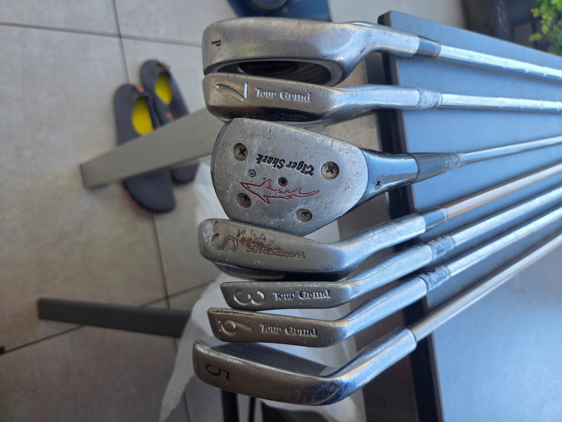 Clubs & Sets: Golfschläger Set mit Tasche gebraucht – D'occasion à Küssnacht am Rigi par jasminsche 1