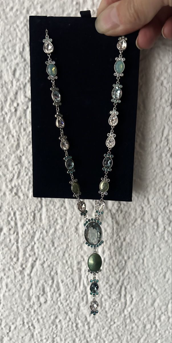 Swarovski Altri gioielli: Wunderschöne Swarovski Halskette, neu, Originalverpack – Nuovo e nell'imballaggio originale da Hettiswil venduto da chuengu1973 1