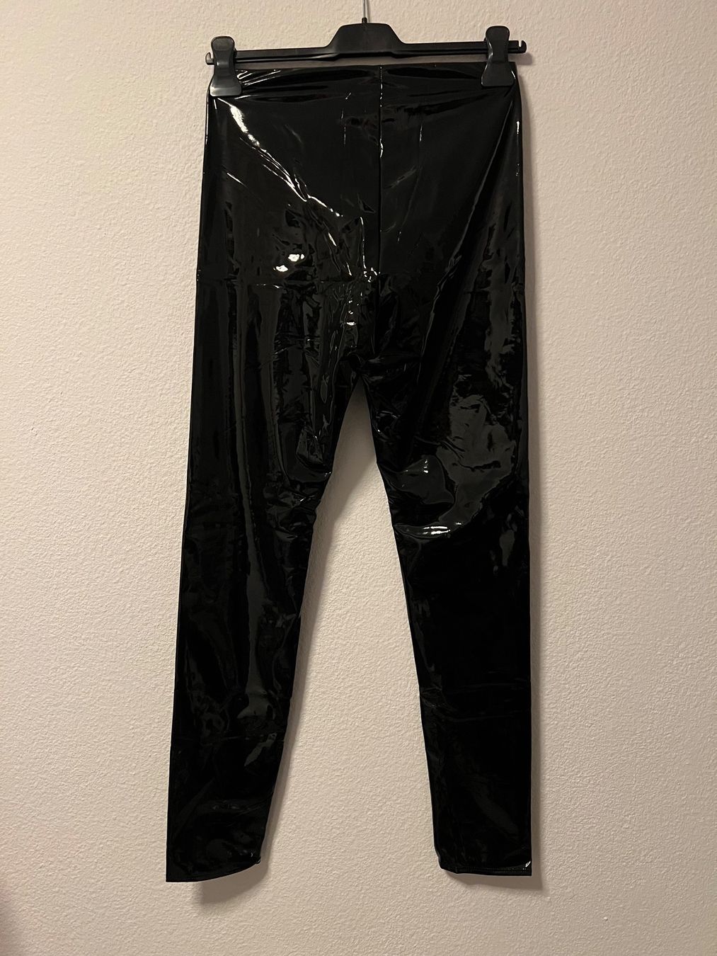 H&M Leggings: Vinyl SeXy Lack Leggings S – Nuovo e nell'imballaggio originale da Uetendorf venduto da Stoun 5