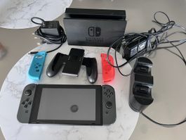 Console Nintendo Switch avec accessoires bon état