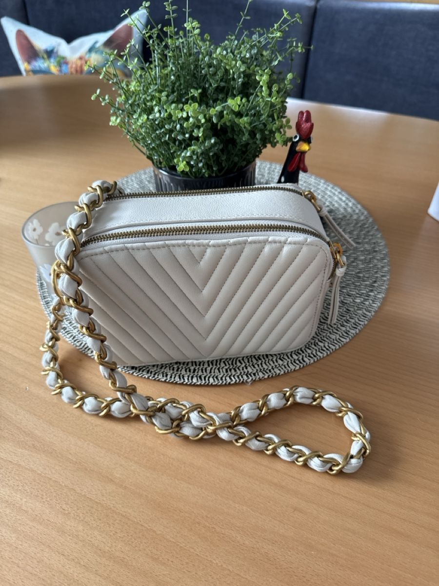 Taschen für Damen: Herzige Tasche – Gebraucht aus Schellenberg von Kruemmel5