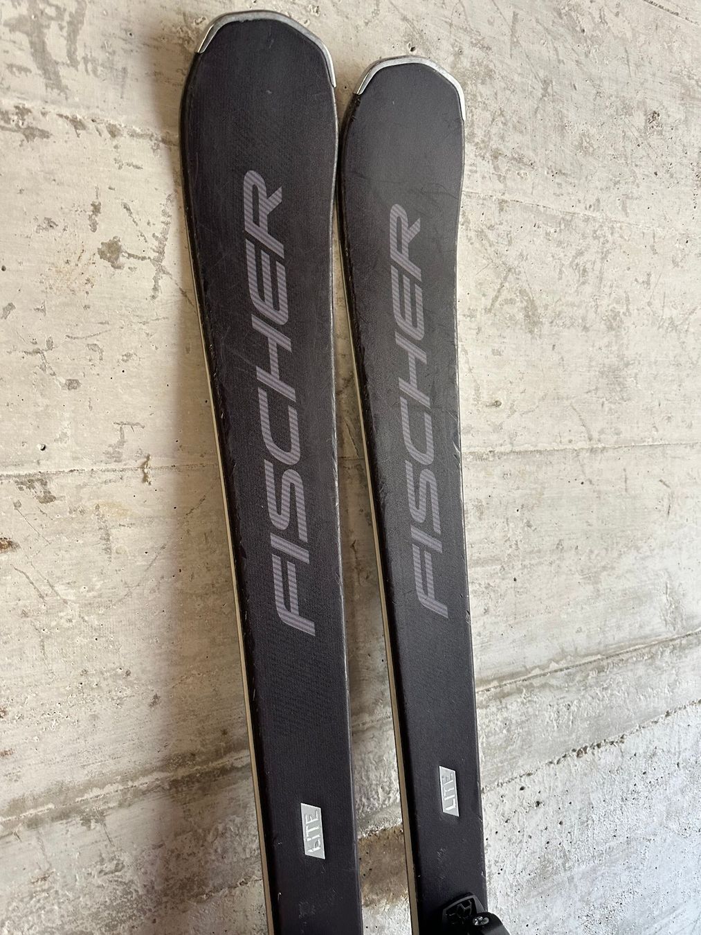 Fischer Sci: Fischer Trinity Ski 157CM – Usato da Emmenbrücke venduto da karkarkar 1