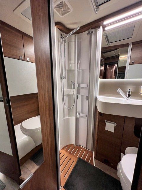 Hymer Veicoli da campeggio: Hymer B580MC – Usato da Schmerikon venduto da Mrflyaway 3