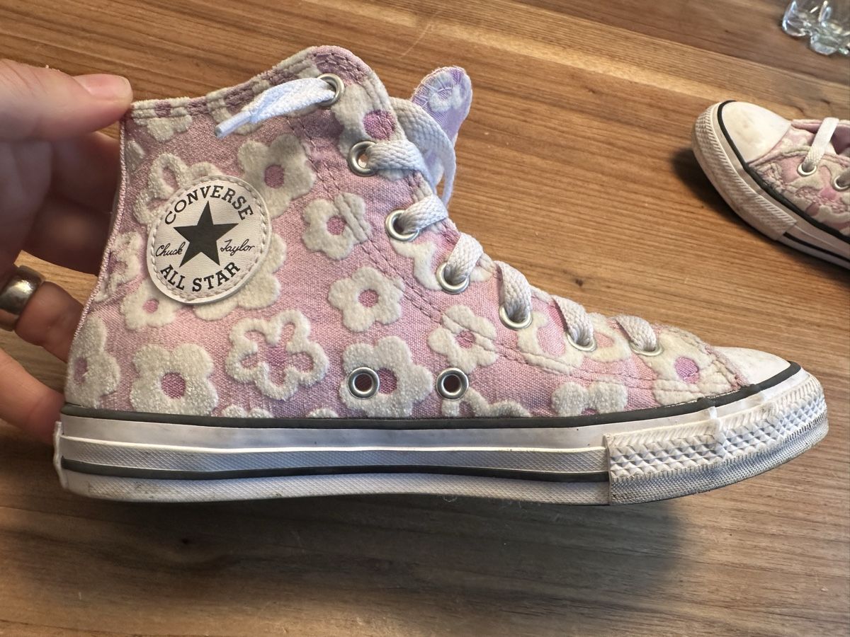 Converse Scarpe per ragazze: Converse All Star Grösse 35 rosa mit Blumen  – Usato da Winterthur venduto da Zip8 1