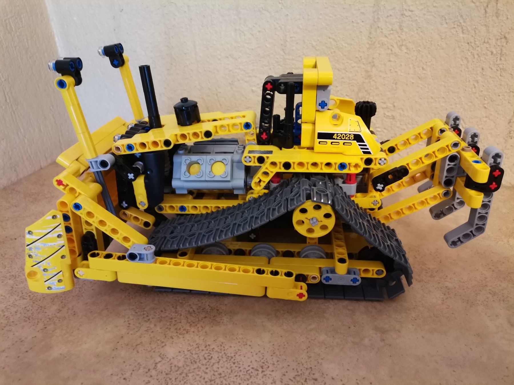 Lego Giocattoli: Lego Bulldozer 42028 – Usato da Oftringen venduto da Esthiboy 3