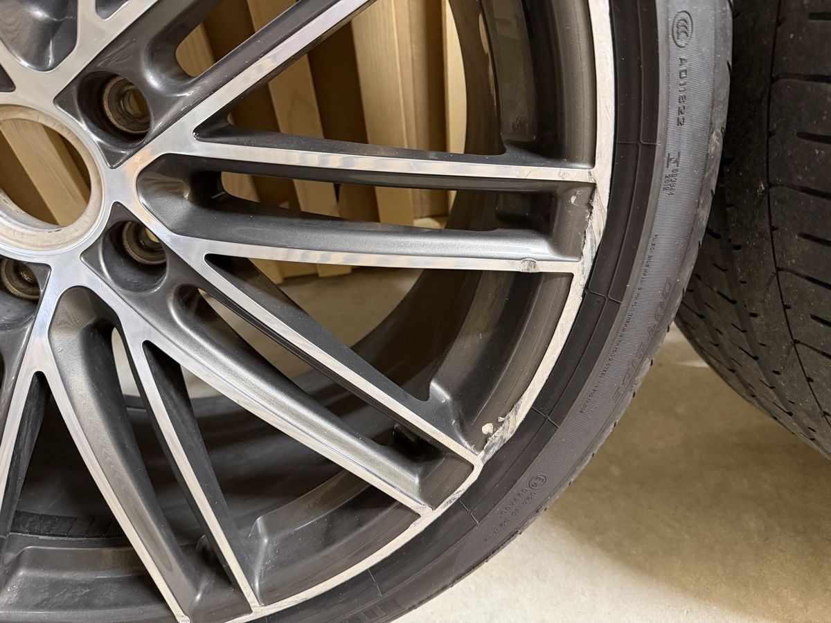 Porsche Felgen: Original 22 Zoll - Porsche Cayenne Turbo Coupé Felgen – Gebraucht aus Lotzwil von alt_b6tj 3
