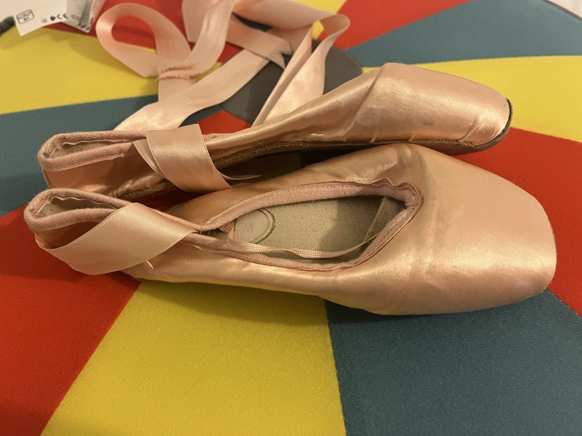 Schuhe für Mädchen: Spitzenschuhe Ballett Schuhe Gr 29 – Gebraucht aus Uetikon am See von erz13 3