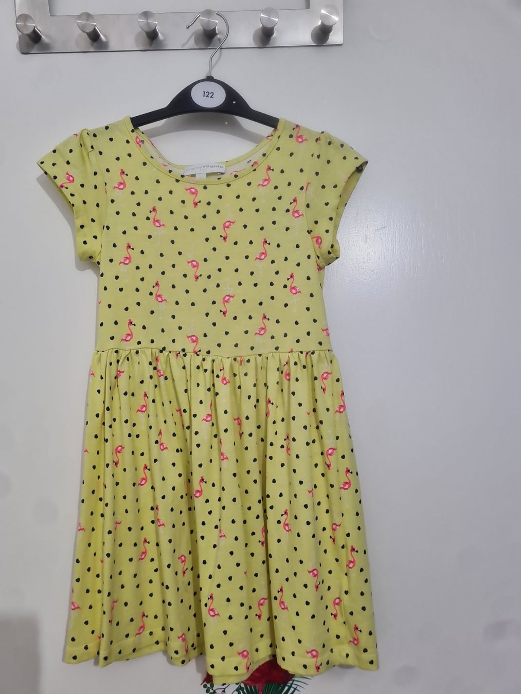 Vestiti & Gonne: Mädchen Kleid 122 wie neue – Nuovo (secondo la descrizione) da Biel/Bienne venduto da KatarinaFilip