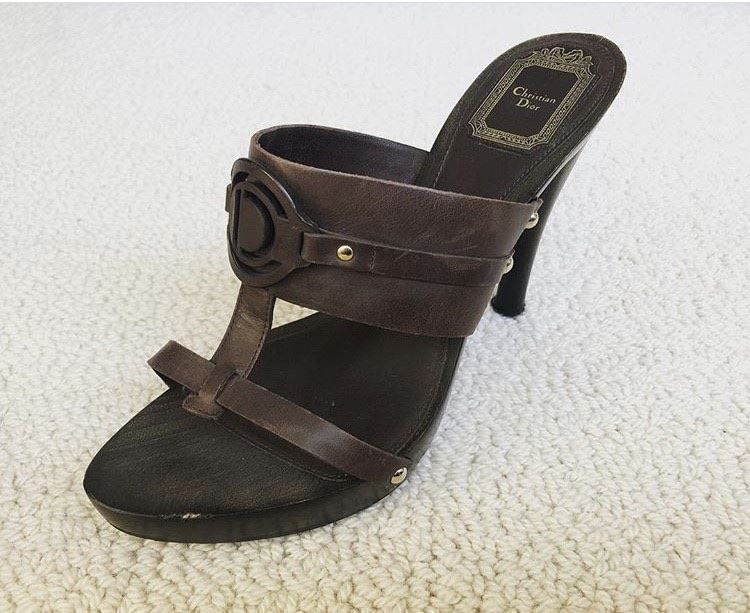 Dior Scarpe da donna: Dior brown sandals – Usato da Dallenwil venduto da ZD2019 2