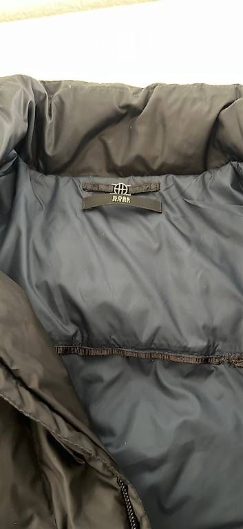 Hugo Boss Cappotti: Hugo Boss Daunenmantel, Gr 38 - schwarz – Usato da Langendorf venduto da winterjasmin 3