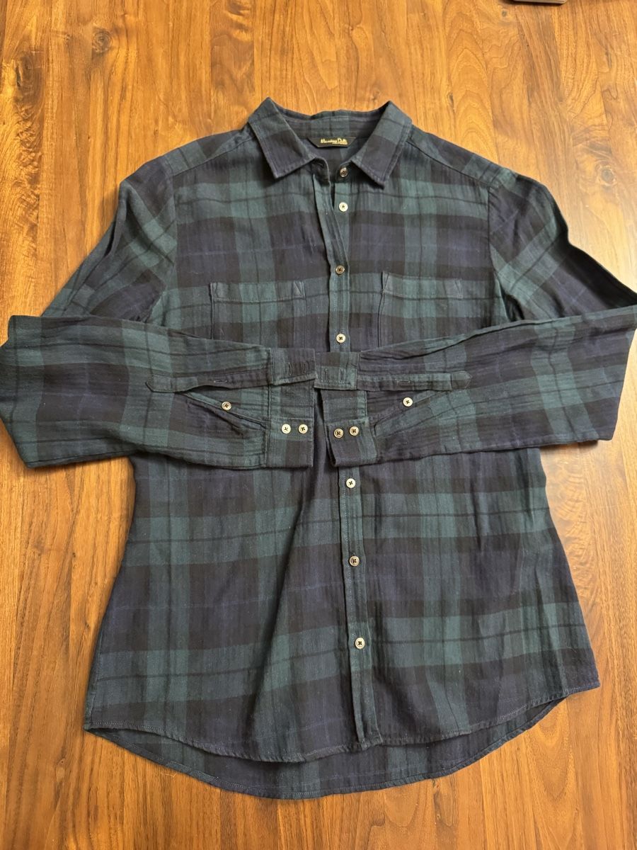 Massimo Dutti Chemisiers: Massimo Dutti Bluse Gr. 38 - 99% baumwolle – D'occasion à Zürich par yas_7vdk