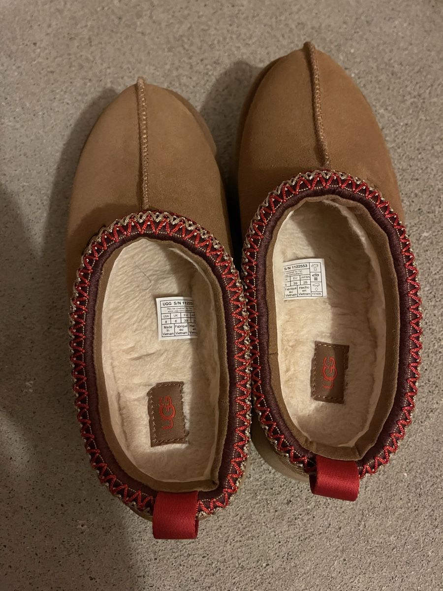 Scarpe da donna: UGG Schuhe Gr. 39, neu! – Nuovo (secondo la descrizione) da Horgen venduto da Ed0 3