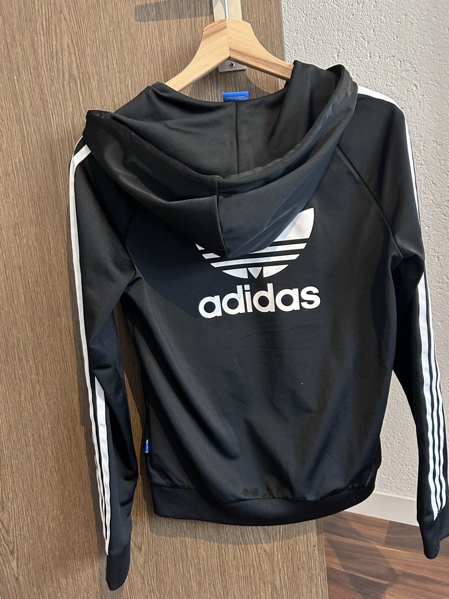 Adidas Jacken: Adidas Jacke, Schwarz, Gr. 38 – Gebraucht aus Brunnen von luc_8fgh 1