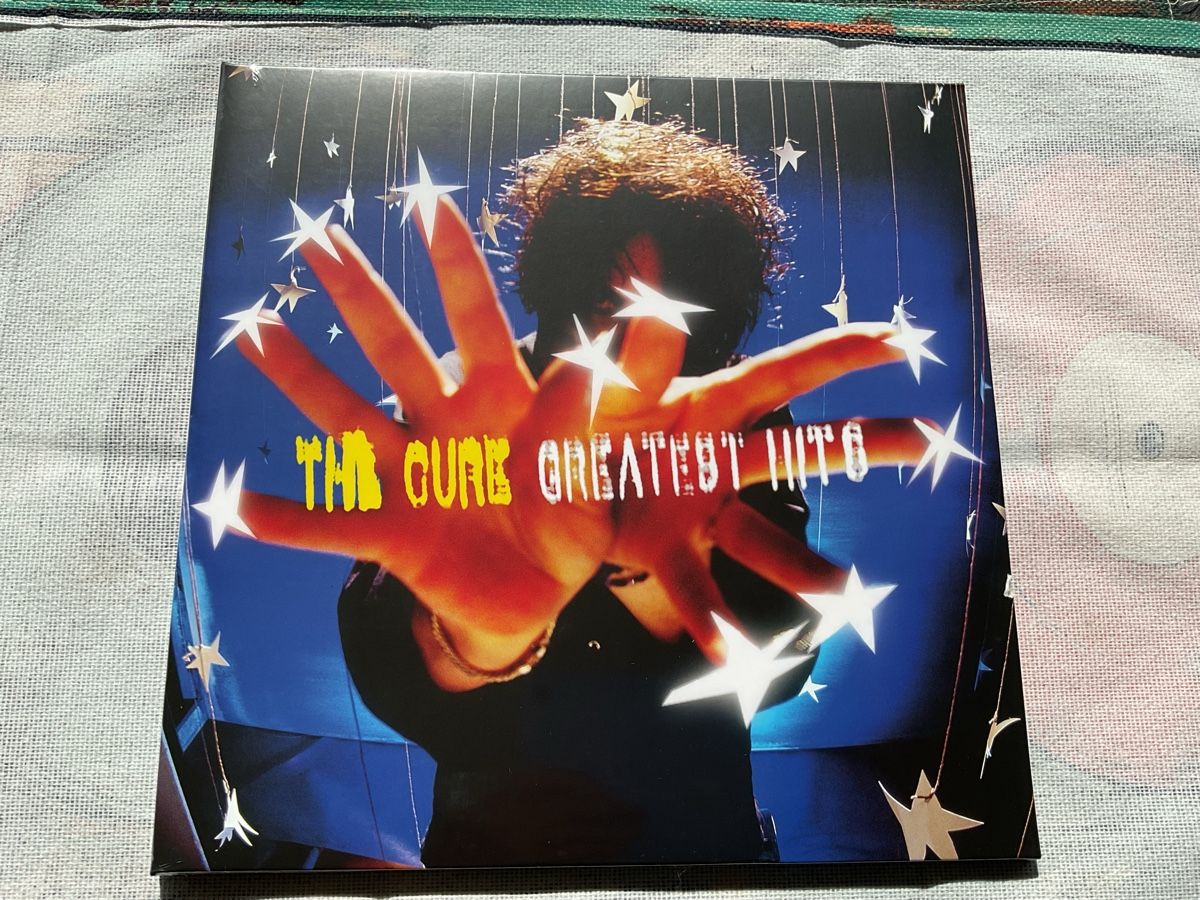 Dischi in vinile: The Cure Greatest Hits 2 LPs 2017 NEU! – Usato da Steinach venduto da Quarkie