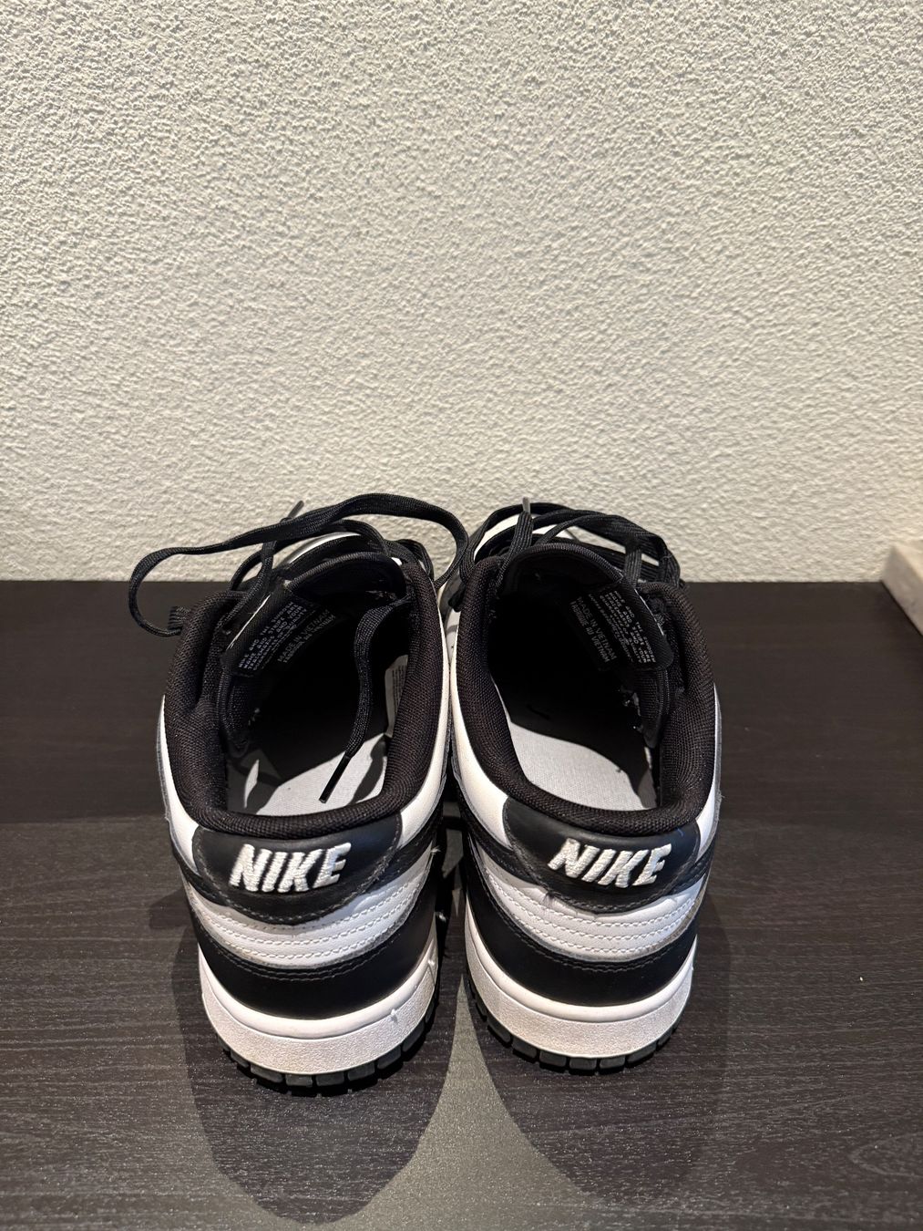 Scarpe da uomo: Nike Dunk Low Panda, Top Zustand, Grösse 44,5 – Usato da Emmenbrücke venduto da ReFine 2