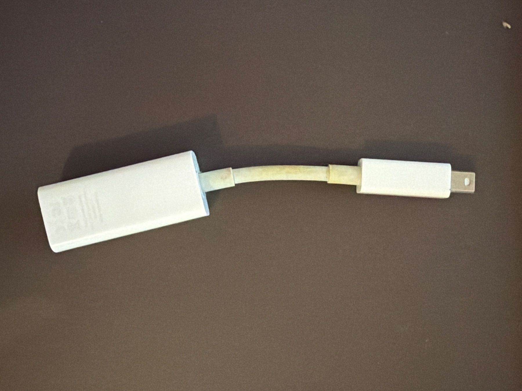 Apple Laufwerke & Adapter: Adapter Thunderbolt weiss gebrauchter Zustand – Gebraucht aus Zürich von nvr_nvr_lnd