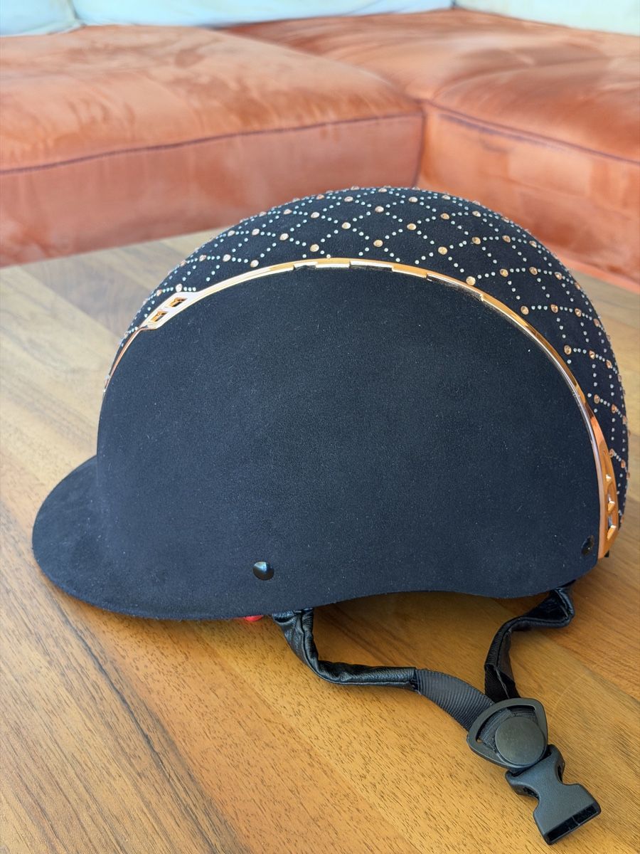 Helme: Reithelm Grösse 51-55 cm – Gebraucht aus Faulensee von Gfellech 1