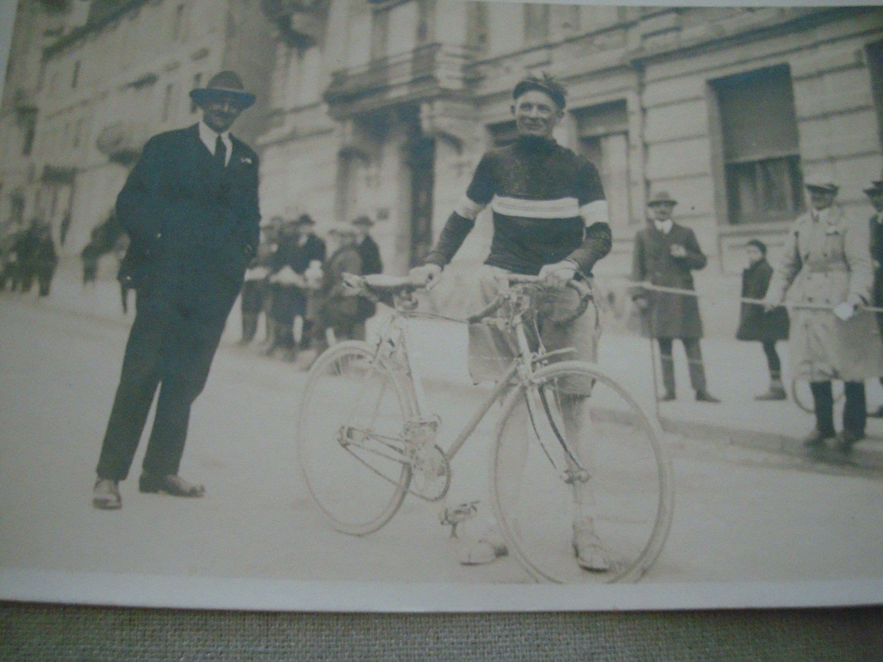 Ansichtskarten: Foto - Karte - Velo - Rennfahrer - Fahrrad – Gebraucht aus Neuenegg von flohcante 1
