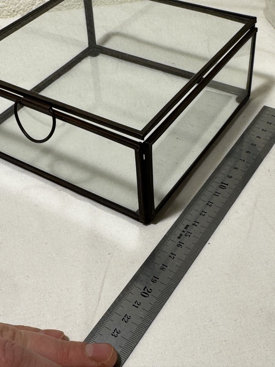 Tutte le decorazioni: Dekorative Glasbox mit bronzefarbenem Rand, Neu! – Usato da Stüsslingen venduto da leo_nzh6 3