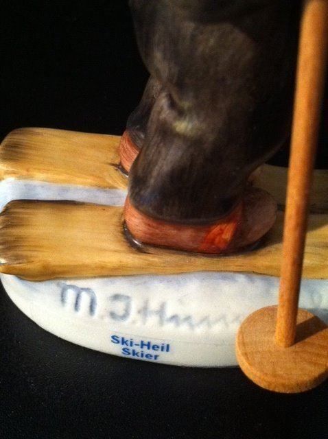 Hummel Statuette: Hummel Figur, "Ski-Heil" – Usato da Einsiedeln venduto da Fundgrube59 1