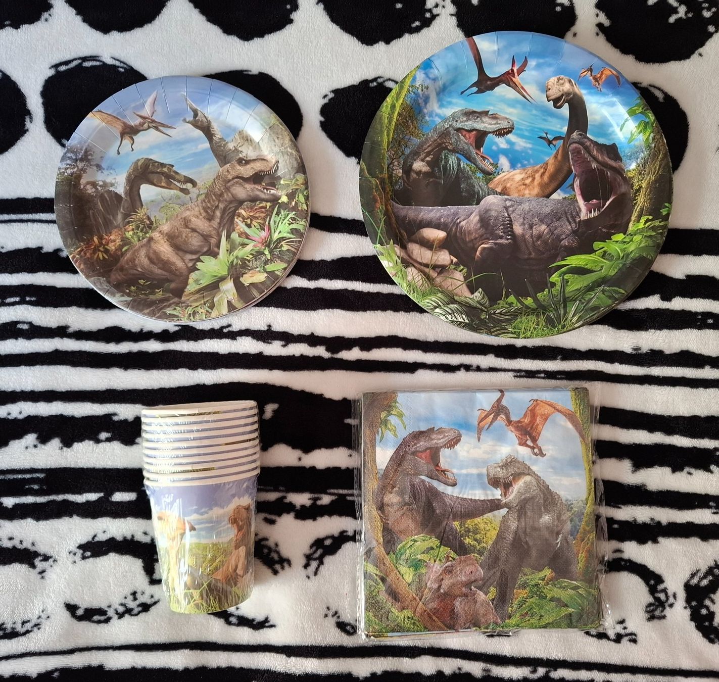 Tutte le decorazioni: Geburtstags Deko Kinder Dino – Nuovo (secondo la descrizione) da Oberurnen venduto da rotty80